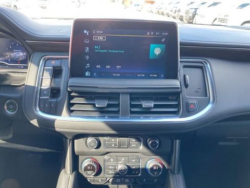 Used 2024 Chevrolet Tahoe Z71 w/ Z71 Off-Road Package AWD/4WD image 13