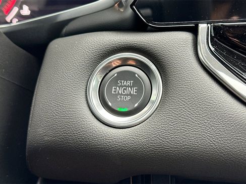 New 2026 GMC Canyon Elevation w/ Convenience Package image 19