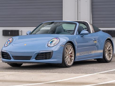 Used 2017 Porsche 911 Targa 4S AWD/4WD image 5