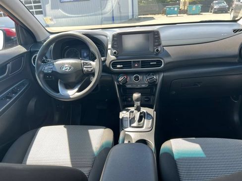 Used 2019 Hyundai Kona SE FWD image 11