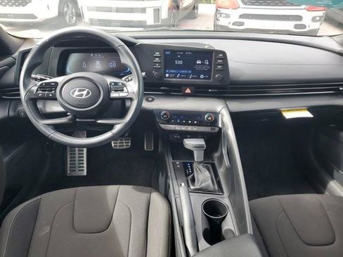 Certified 2025 Hyundai Elantra Sport image 14