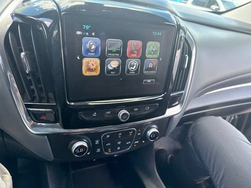 Used 2019 Chevrolet Traverse LT FWD image 14
