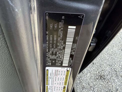 Used 2024 Lexus RX 350 Premium image 29