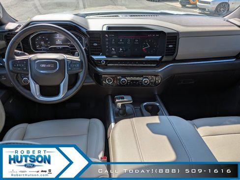 Used 2023 GMC Sierra 1500 SLT image 17