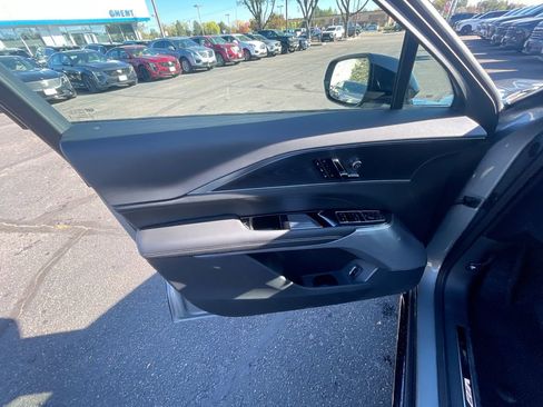 New 2026 Cadillac Lyriq V image 11