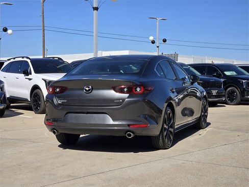 Used 2024 MAZDA MAZDA3 s image 4