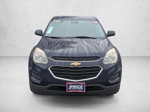 Used 2017 Chevrolet Equinox LS image 2