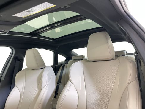 Used 2025 BMW 228i xDrive w/ Premium Package image 15