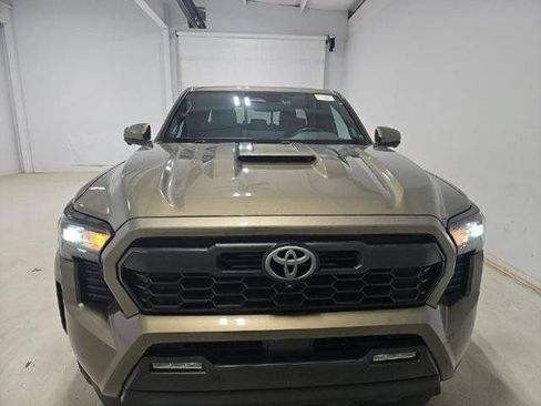 Certified 2024 Toyota Tacoma TRD Sport AWD/4WD image 41