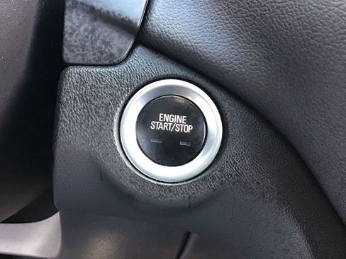 Used 2022 Chevrolet Equinox LT image 24