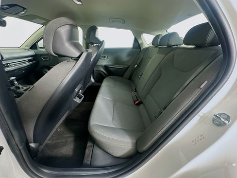 Used 2025 Kia K4 FWD image 26