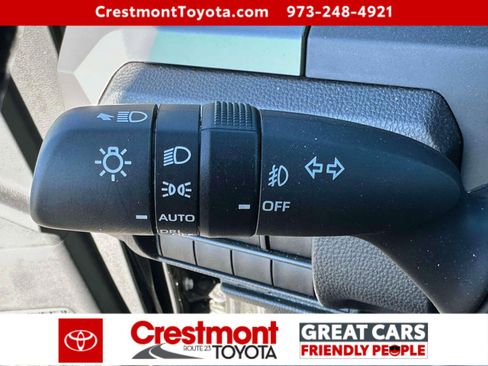 Certified 2024 Toyota Tacoma SR5 image 21