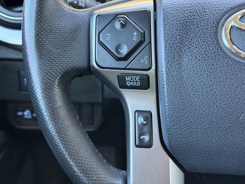 Used 2020 Toyota Tacoma SR5 image 27