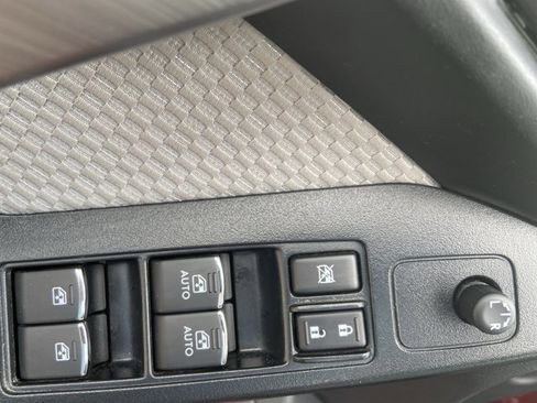 Used 2018 Subaru Forester 2.5i Premium AWD/4WD image 38
