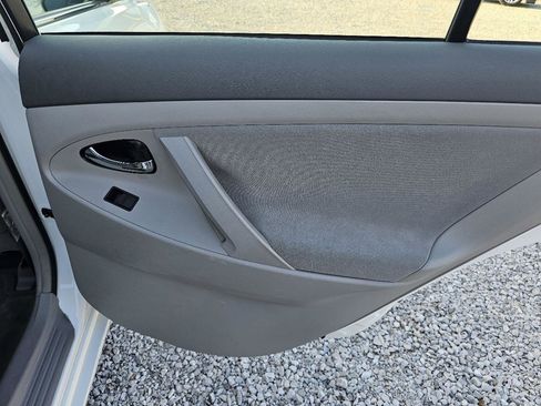 Used 2007 Toyota Camry LE image 28