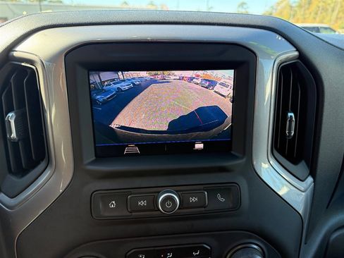 Used 2020 Chevrolet Silverado 2500 Custom w/ Custom Value Package image 19