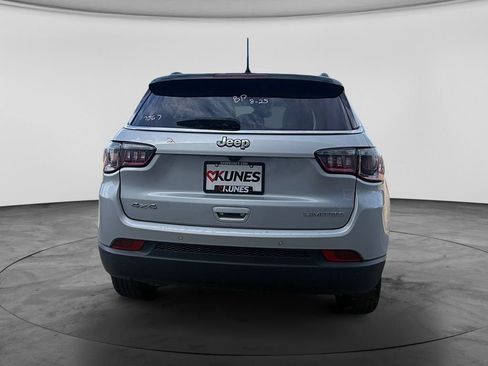 Used 2025 Jeep Compass Limited AWD/4WD image 8