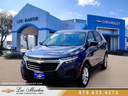 Used 2022 Chevrolet Equinox LS w/ LS Convenience Package