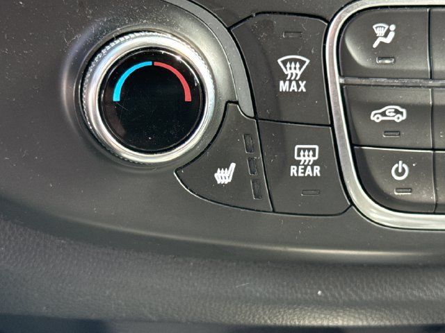 Used 2019 Chevrolet Traverse LT w/ LT Premium Package AWD/4WD image 29