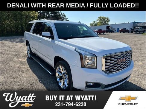 Used 2020 GMC Yukon XL Denali w/ Denali Ultimate Package AWD/4WD image 1