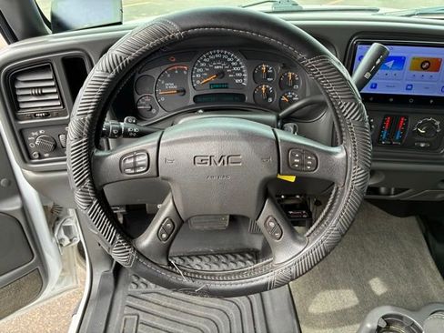 Used 2004 GMC Sierra 2500 SLE w/ Heavy-Duty Power Package RWD image 13
