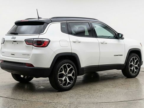 Used 2025 Jeep Compass Limited AWD/4WD image 9