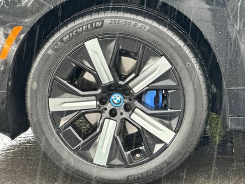 Certified 2024 BMW iX xDrive50 w/ Premium Package image 34