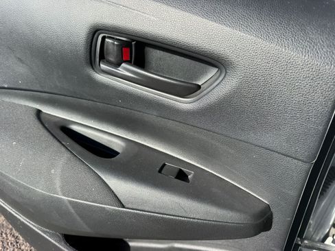 Used 2024 Toyota Corolla LE FWD image 13