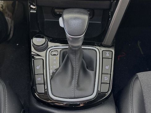 Used 2025 Kia Seltos S image 17