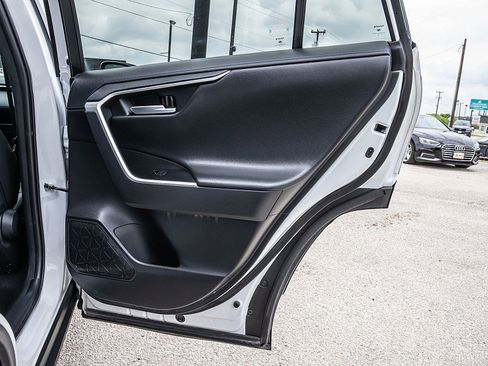 Used 2023 Toyota RAV4 XSE AWD/4WD image 14