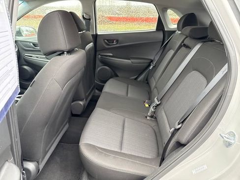 Used 2022 Hyundai Kona SEL image 14