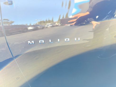 Used 2020 Chevrolet Malibu LS w/ LPO, Convenience Package 1 image 33