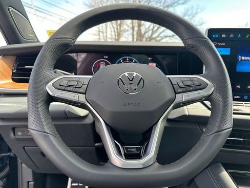 New 2026 Volkswagen Tiguan SEL R-Line image 7