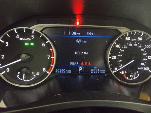 Used 2024 Nissan Altima 2.5 SV image 23