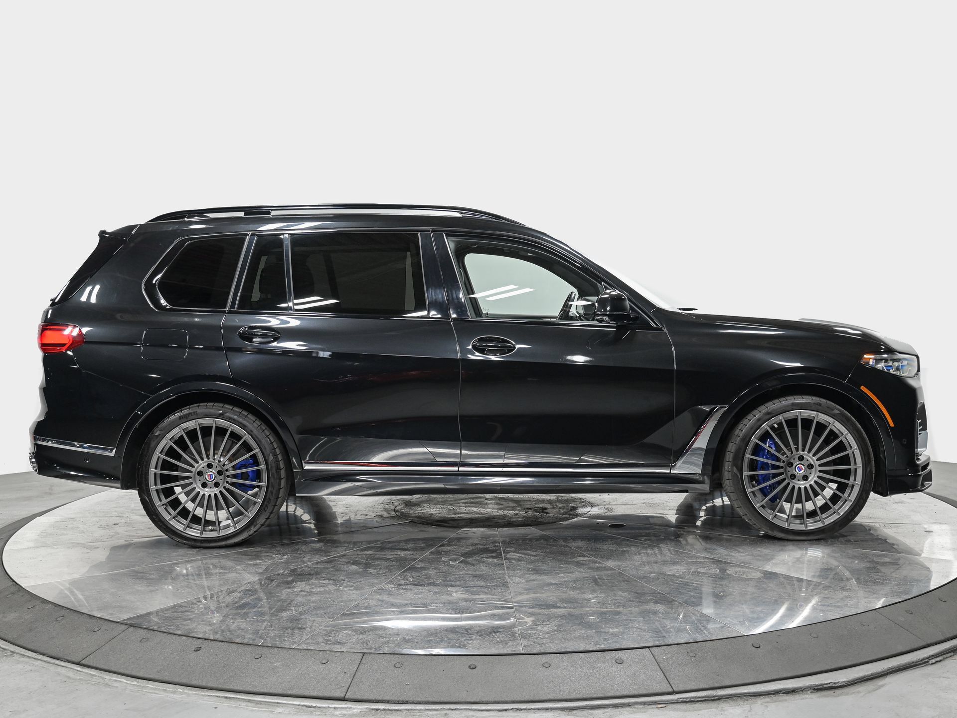 Used 2022 BMW ALPINA XB7 AWD/4WD image 8