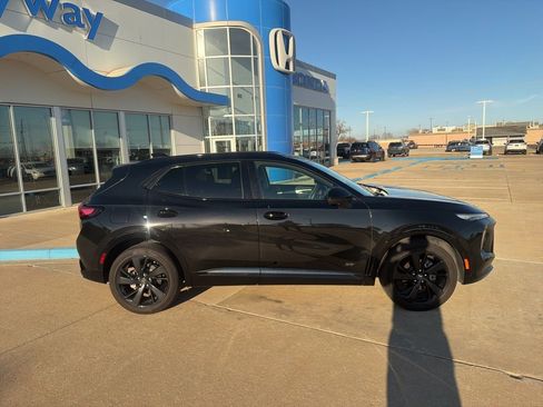 Used 2025 Buick Envision Sport Touring AWD/4WD image 29