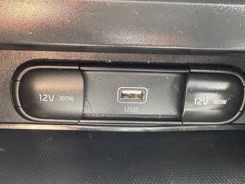 Used 2020 Kia Soul LX image 17