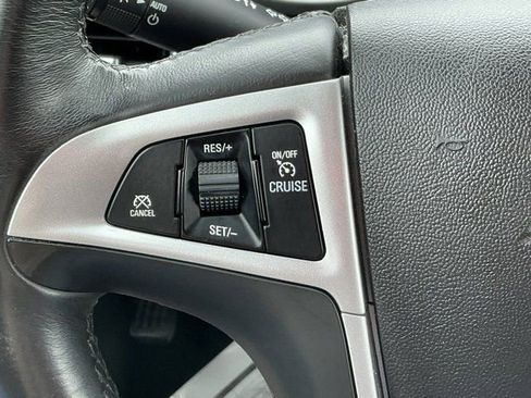 Used 2017 Chevrolet Equinox LT w/ Convenience Package FWD image 26