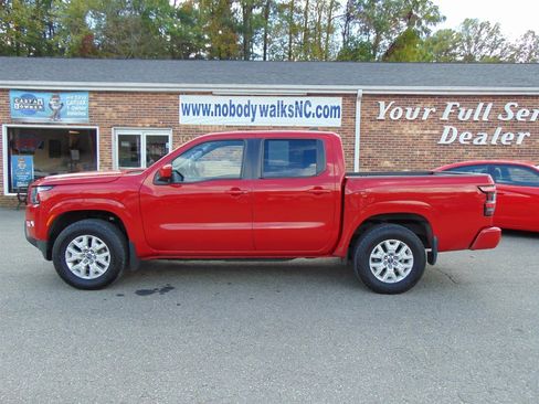 Used 2022 Nissan Frontier SV image 8