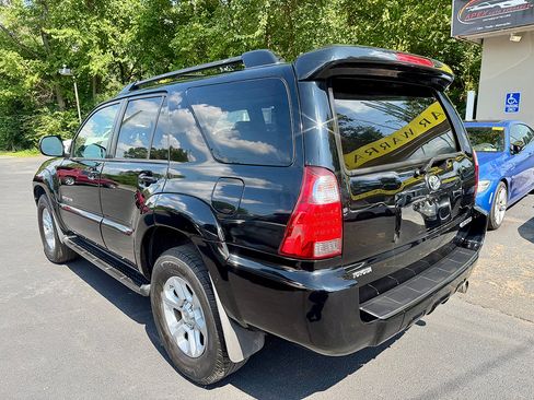 Used 2006 Toyota 4Runner Limited AWD/4WD image 6