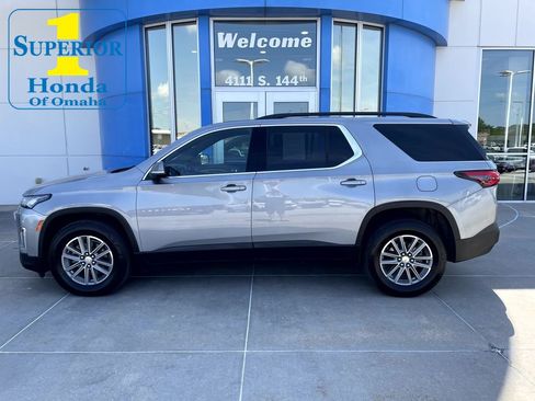 Used 2023 Chevrolet Traverse LT AWD/4WD image 1