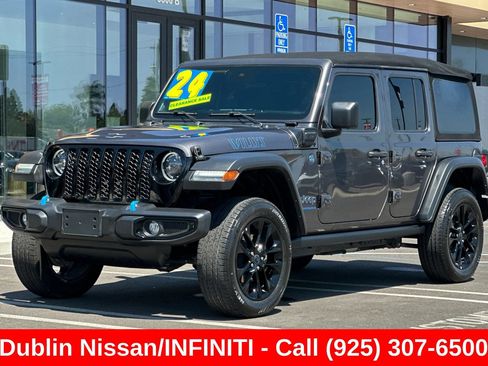 Used 2024 Jeep Wrangler Unlimited AWD/4WD image 8
