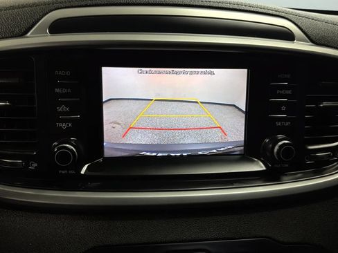 Used 2020 Kia Sorento L FWD image 13