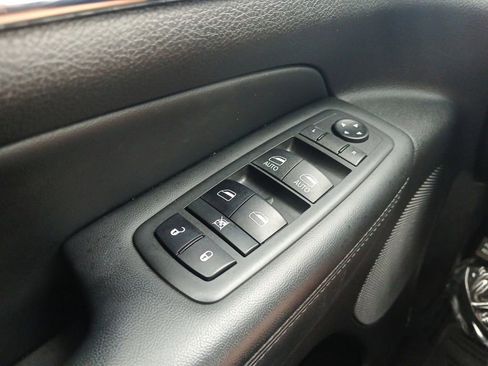 Used 2019 Jeep Grand Cherokee Limited RWD image 19