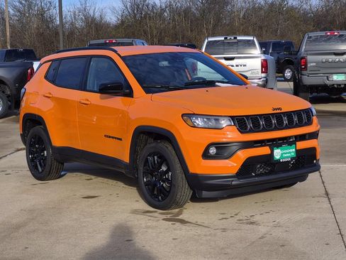 New 2026 Jeep Compass Latitude AWD/4WD image 2