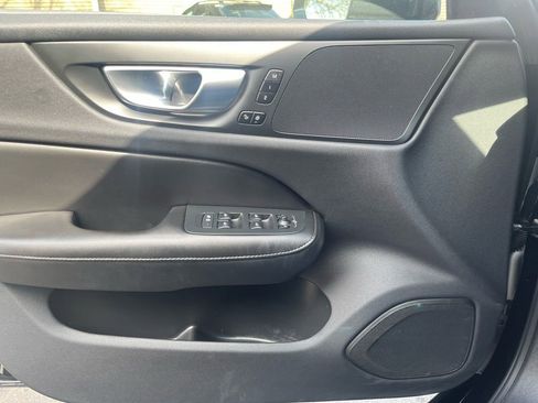 Used 2020 Volvo S60 T5 Momentum w/ Protection Package Premier image 16