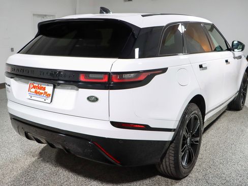 Used 2023 Land Rover Range Rover Velar R-Dynamic S image 7