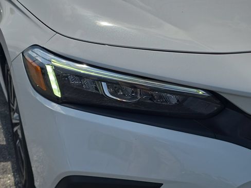 Certified 2023 Honda Civic EX image 6