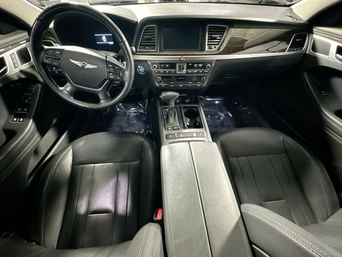 Used 2020 Genesis G80 3.8 image 31