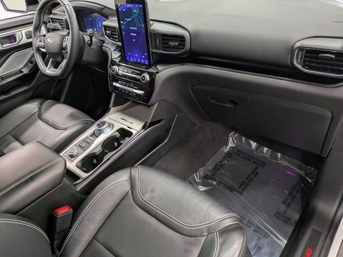 Used 2022 Ford Explorer ST w/ Equipment Group 401A image 28